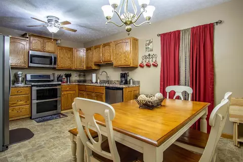 1015 Cardinal Dr, Corbin, KY 40701 photo 4