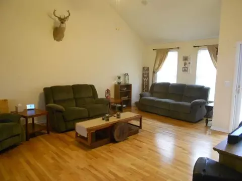 5008 Paddock Loop, Lawrenceburg, KY 40342 photo 7