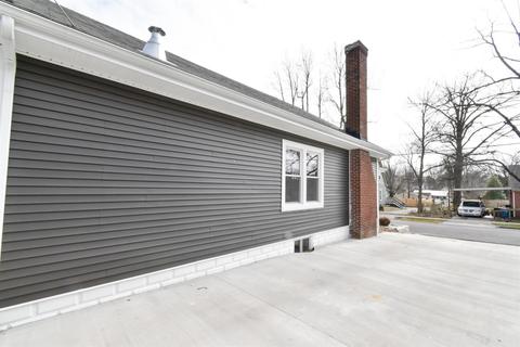 505 E Walnut St, Danville, KY 40422 photo 7