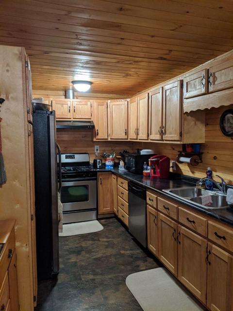 693 Sams Br, Asher, KY 40803 photo 3