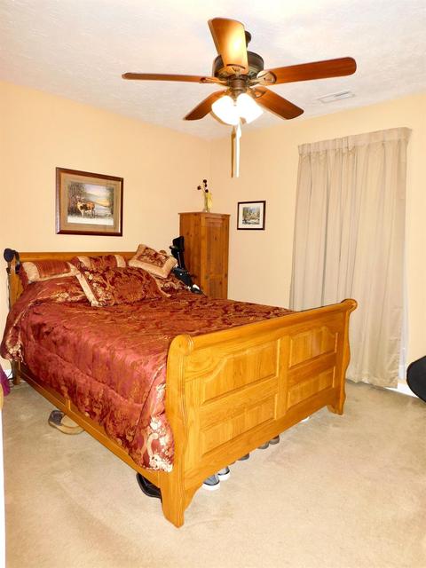 240 Stump Rd, Irvine, KY 40336 photo 14