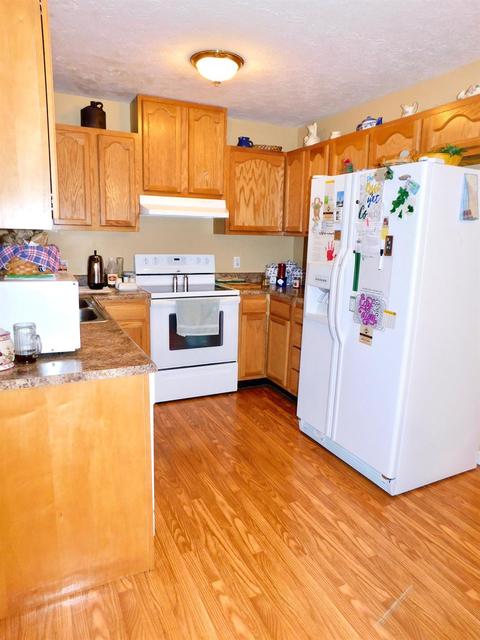 240 Stump Rd, Irvine, KY 40336 photo 10