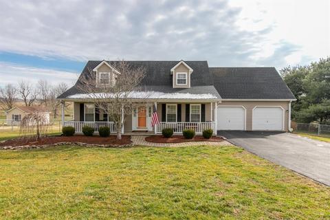 124 Fields St, Lancaster, KY 40444 photo 2