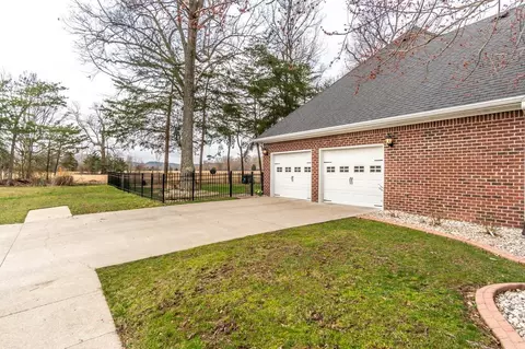 244 Keith Dr, Berea, KY 40403 photo 5