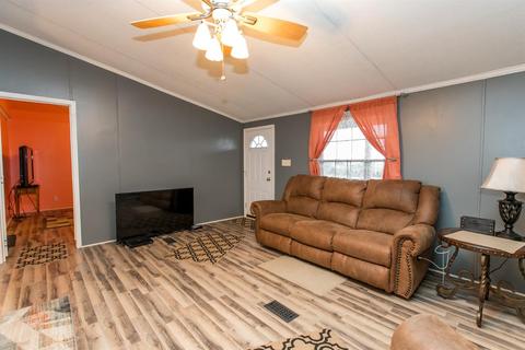 690 Mcafee Ln, Salvisa, KY 40372 photo 8