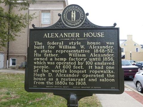 902 Main St, Paris, KY 40361 photo 2
