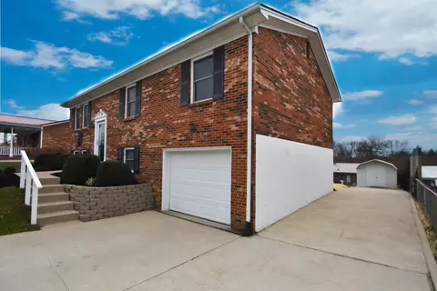 622 Oldham Ave, Richmond, KY 40475 photo 2
