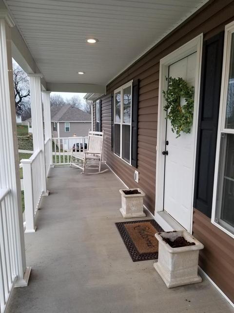 207 Emma Dr, Lancaster, KY 40444 photo 3