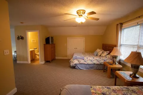 61 Boone Trl, Burnside, KY 42519 photo 8