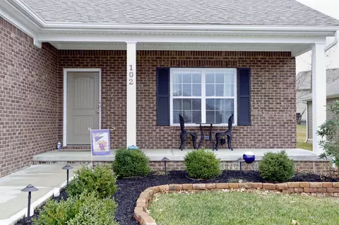 102 Stephens Dr, Georgetown, KY 40324 photo 2
