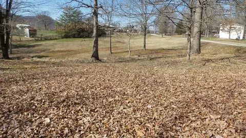 711 Pinewoods Rd, Berea, KY 40403 photo 6