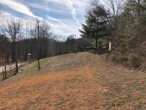 2517 Lower Twin Rd, Jackson, KY 41339 photo 3