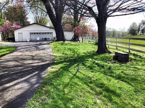 988 Spears Mill Rd, Paris, KY 40361 photo 6