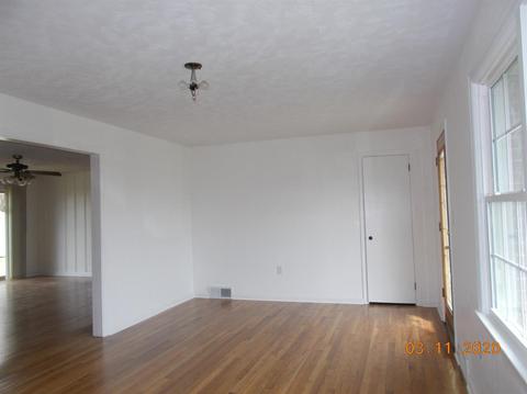 2115 Murphy St, Mount Sterling, KY 40353 photo 4