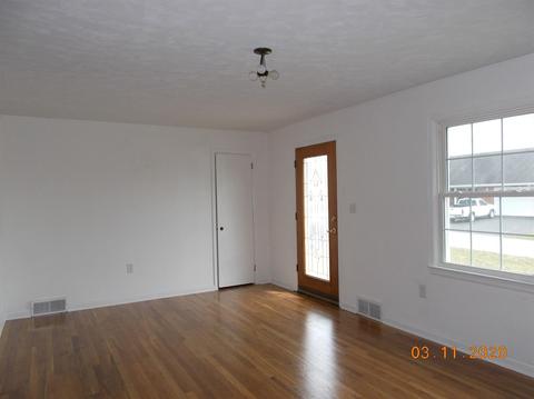 2115 Murphy St, Mount Sterling, KY 40353 photo 3