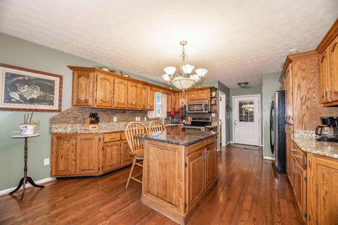 112 Hard Dr, Lancaster, KY 40444 photo 3