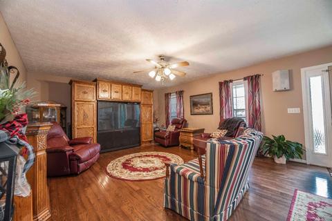 112 Hard Dr, Lancaster, KY 40444 photo 8