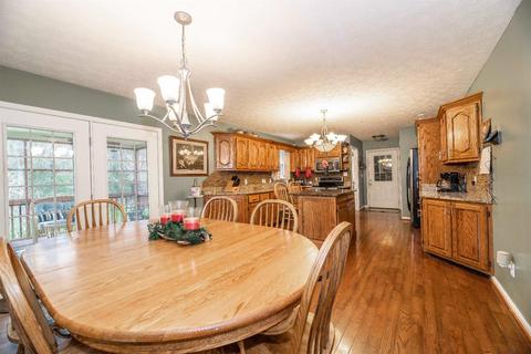 112 Hard Dr, Lancaster, KY 40444 photo 2
