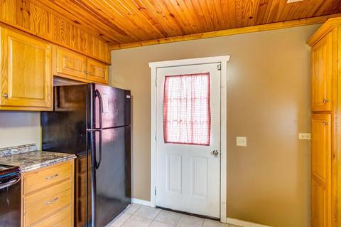 1016 Azbill, Mckee, KY 40447 photo 21