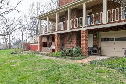 200 Farmbrook Cir, Frankfort, KY 40601 photo 55