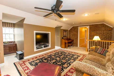 200 Farmbrook Cir, Frankfort, KY 40601 photo 28