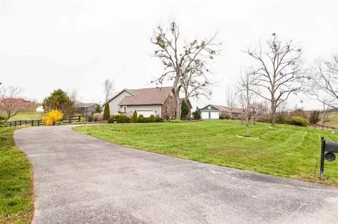 200 Ronclar Dr, Lancaster, KY 40444 photo 3