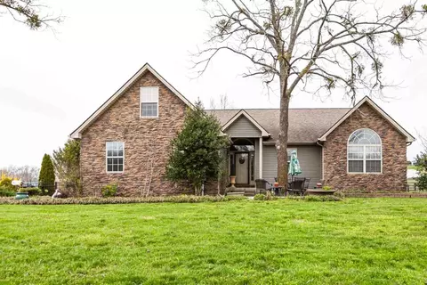 200 Ronclar Dr, Lancaster, KY 40444 photo 1