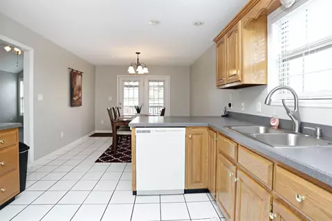 112 General Cleburne, Richmond, KY 40475 photo 7