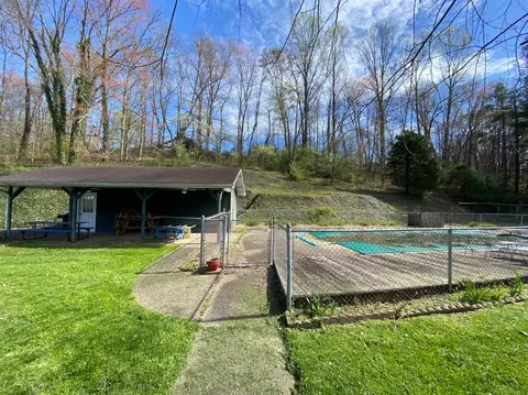 407 11th St, Corbin, KY 40701 photo 3