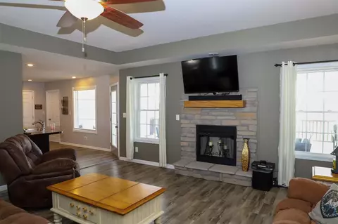 820 Cleo Ave, Lancaster, KY 40444 photo 24