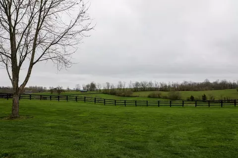 948 High Bridge Rd, Lancaster, KY 40444 photo 3