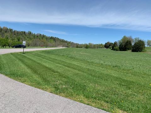 111 Lakeside Dr, Lancaster, KY 40444 photo 2