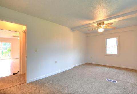 223 Lyons Ave, Morehead, KY 40351 photo 10