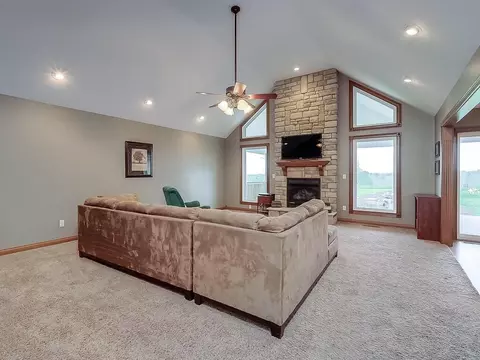 68 Donna Dr, Lancaster, KY 40444 photo 6