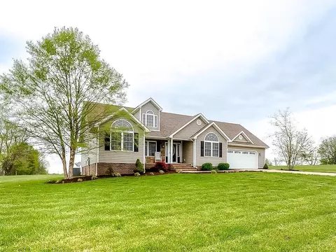 68 Donna Dr, Lancaster, KY 40444 photo 2
