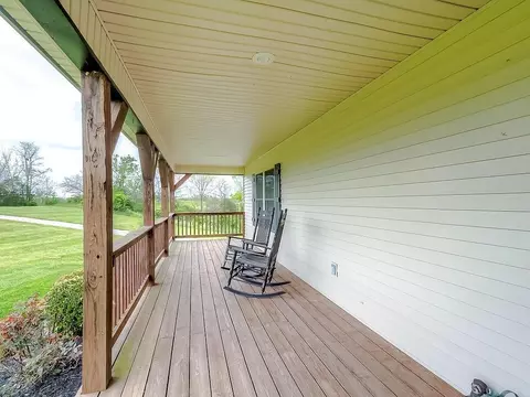 582 Trails End, Lancaster, KY 40444 photo 4