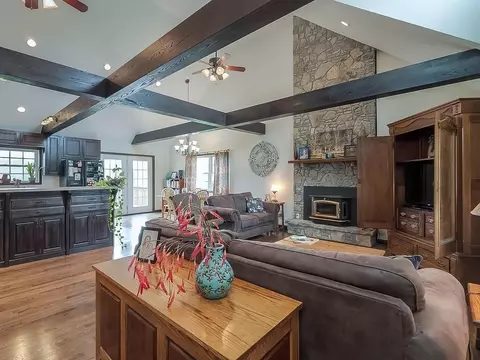 582 Trails End, Lancaster, KY 40444 photo 14