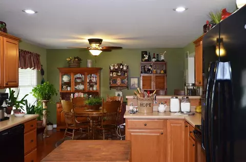 905 Cleo Ave, Lancaster, KY 40444 photo 23