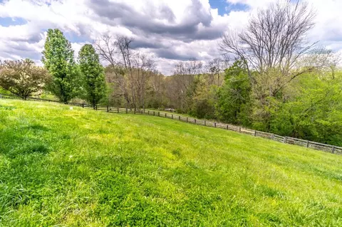 300 View Point Dr, Richmond, KY 40475 photo 16