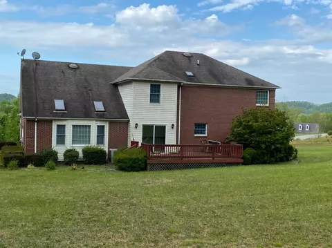 500 Hickory Dr, Morehead, KY 40351 photo 4