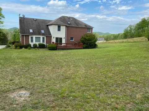 500 Hickory Dr, Morehead, KY 40351 photo 7