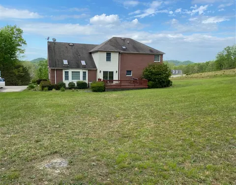 500 Hickory Dr, Morehead, KY 40351 photo 5