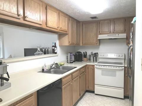 1332 Gray Hawk #E, Lexington, KY 40502 photo 6
