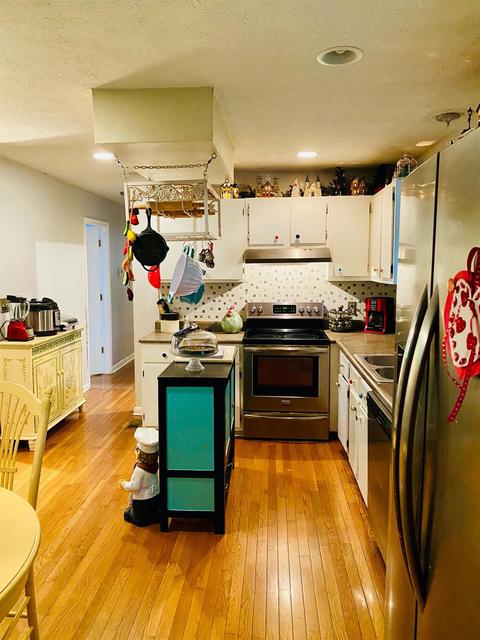 215 Static Rd, Paris, KY 40361 photo 6