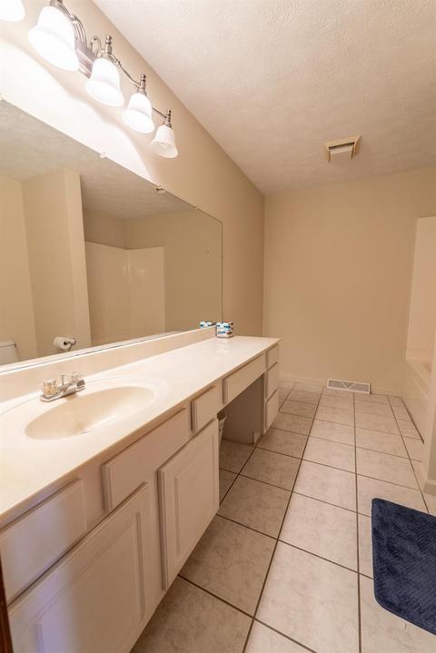 35 Red River Rd, Irvine, KY 40336 photo 11