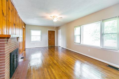 210 Bratcher Ln, Berea, KY 40403 photo 4