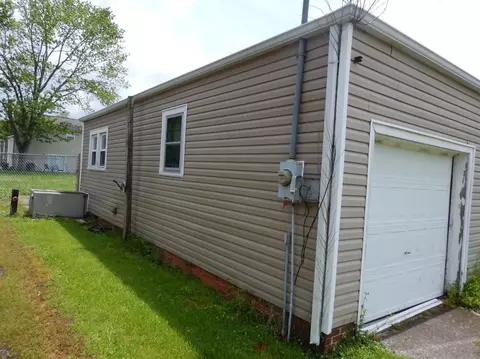 307 Ball Ave, Corbin, KY 40701 photo 5