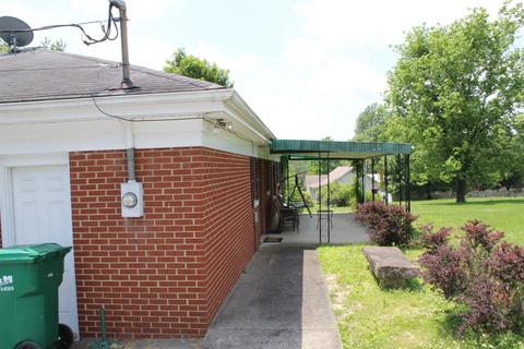 513 E 2nd St, Perryville, KY 40468 photo 5