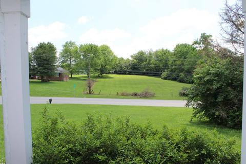 513 E 2nd St, Perryville, KY 40468 photo 9