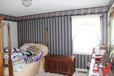 513 E 2nd St, Perryville, KY 40468 photo 21